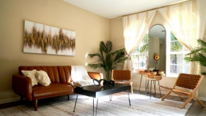 5 Min to Disneyland - BOHO Style Family Home